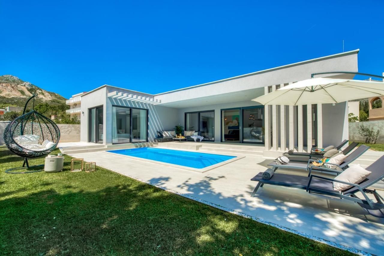 Villa Oasis - Your Luxury Home Away From Home Celopeci 外观 照片