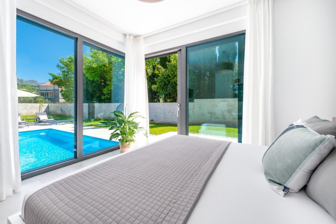 Villa Oasis - Your Luxury Home Away From Home Celopeci 外观 照片